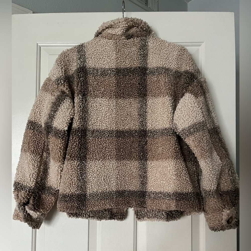 Plaid To See You Jacket in Light Camel | STEVE MADDEN | Small - Picture 7 of 9